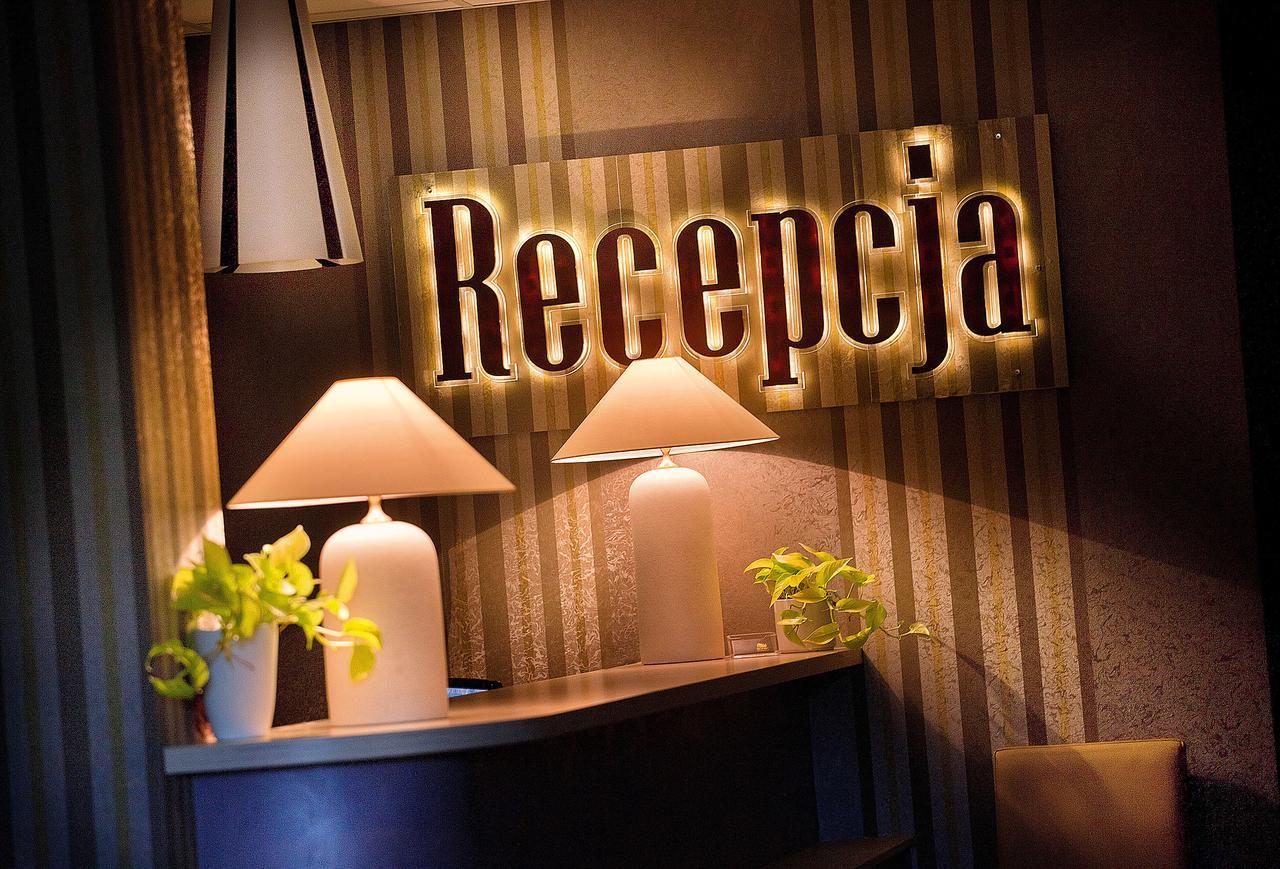 Hotel Restauracja Teczowa Luban Bilik gambar