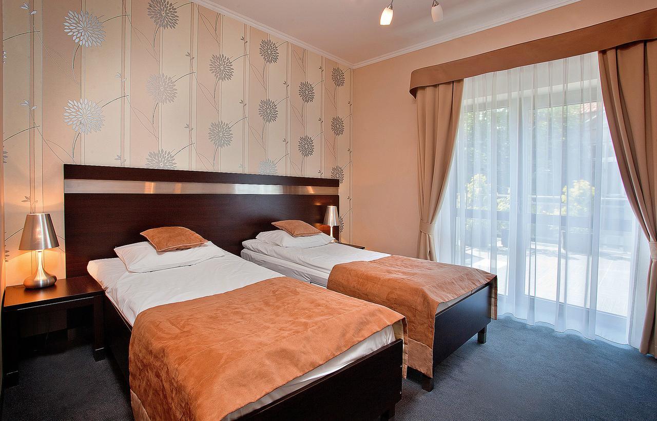 Hotel Restauracja Teczowa Luban Luaran gambar