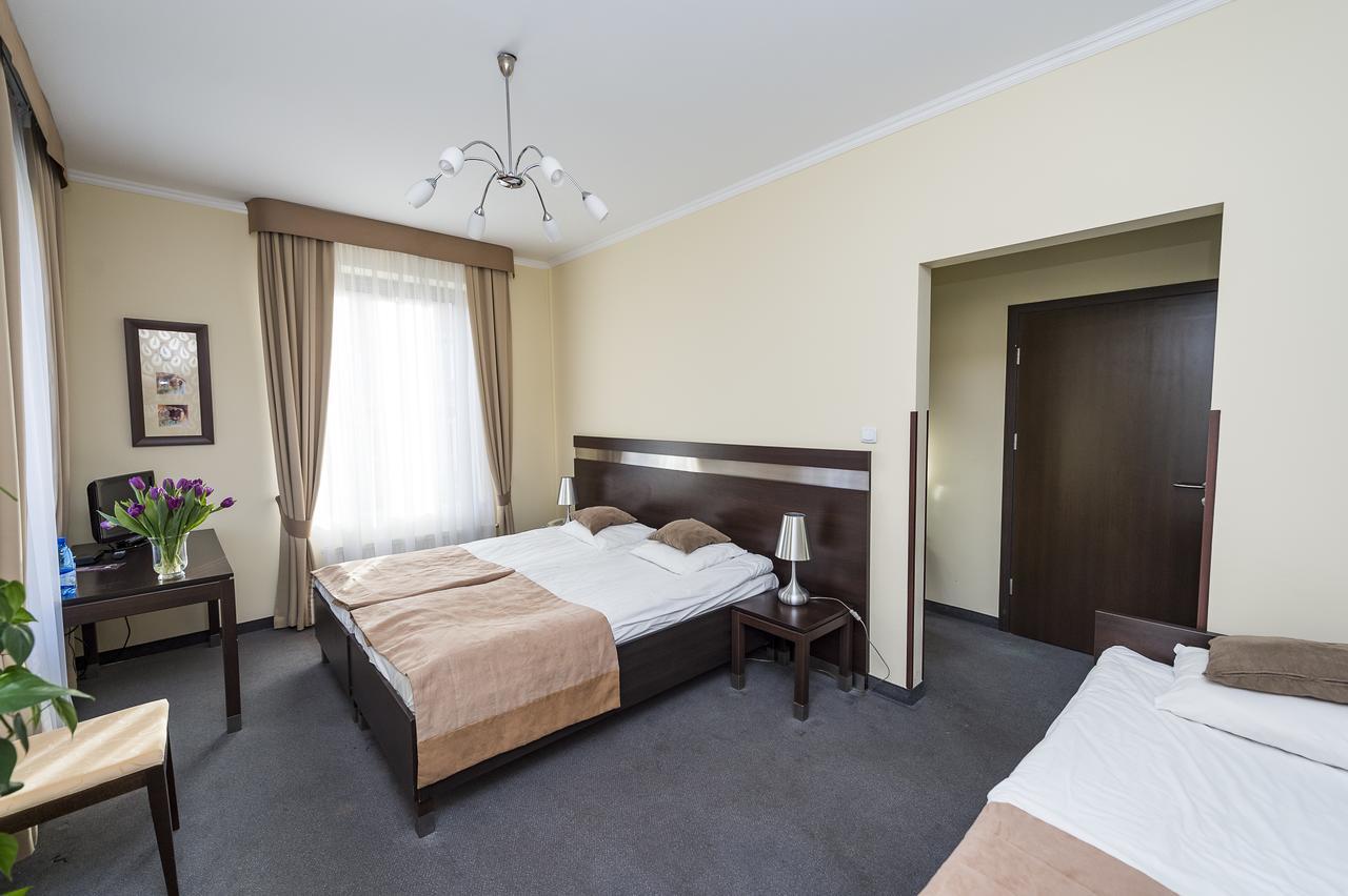 Hotel Restauracja Teczowa Luban Luaran gambar