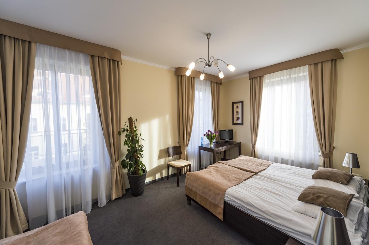 Hotel Restauracja Teczowa Luban Luaran gambar