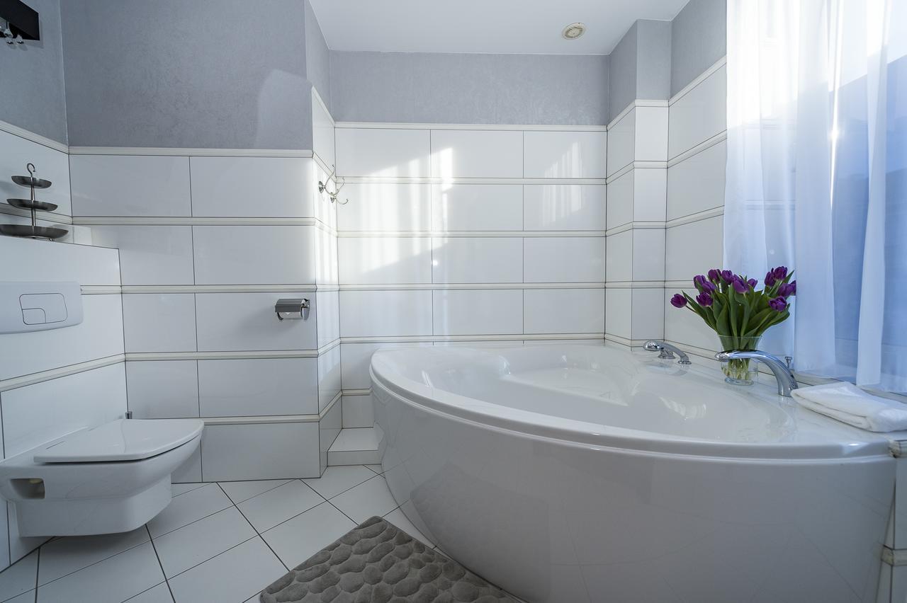 Hotel Restauracja Teczowa Luban Luaran gambar