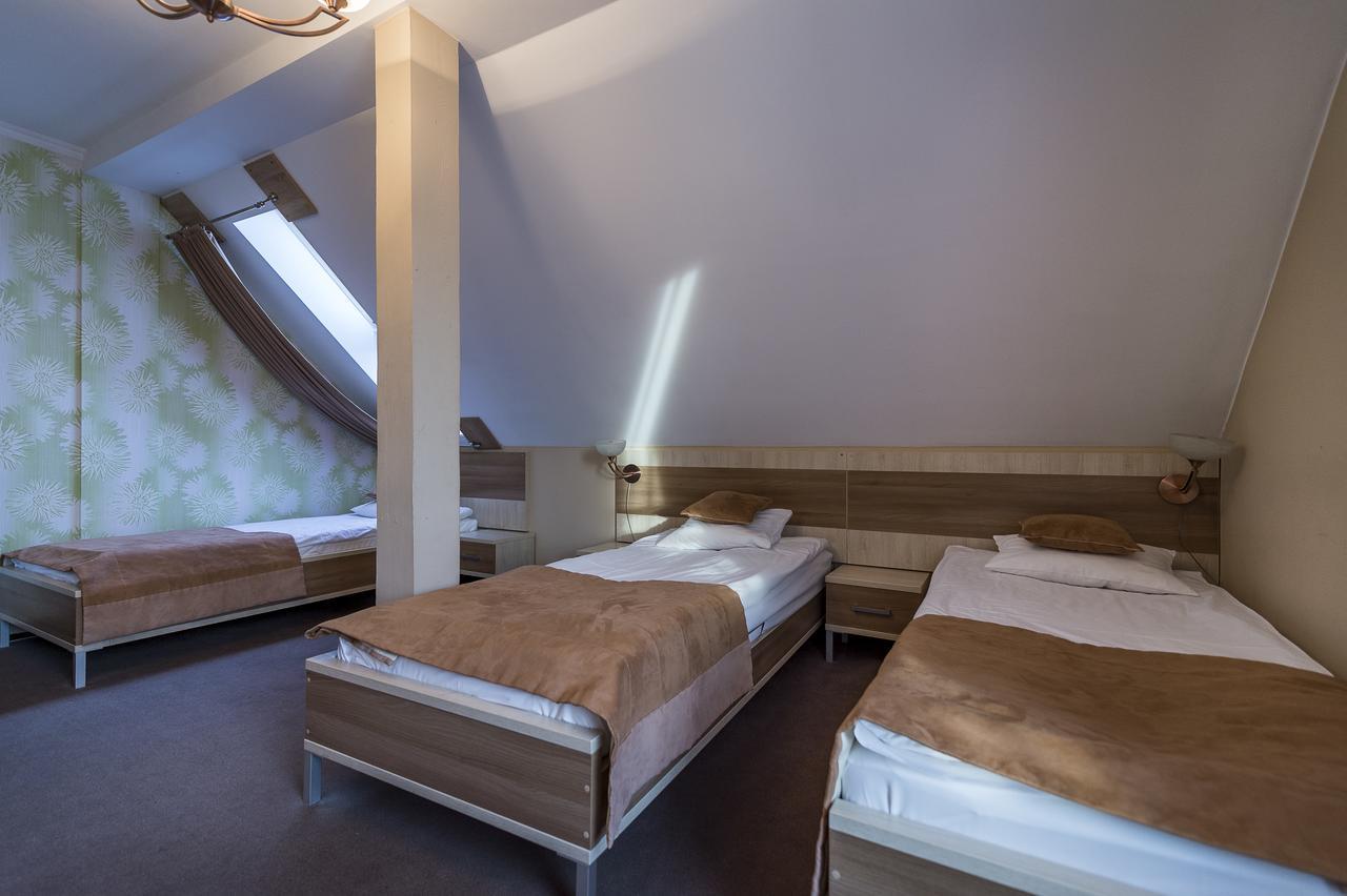 Hotel Restauracja Teczowa Luban Luaran gambar