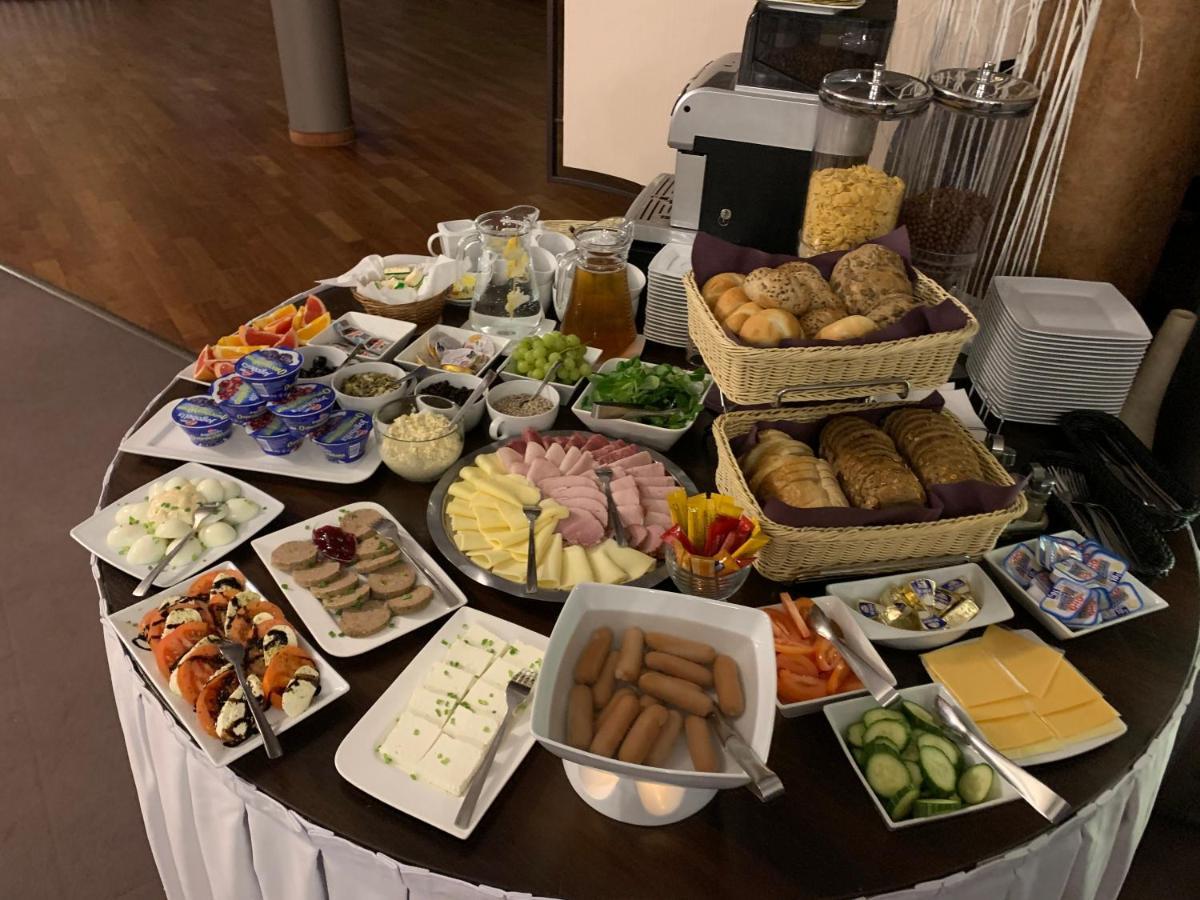 Hotel Restauracja Teczowa Luban Luaran gambar